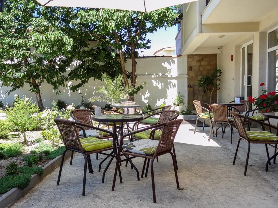 Family Нouse -Нotel Asai Ravda Exterior photo