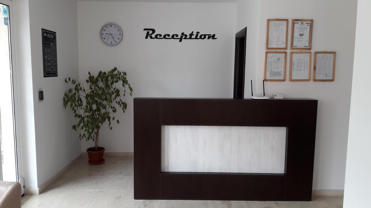 Family Нouse -Нotel Asai Ravda Exterior photo