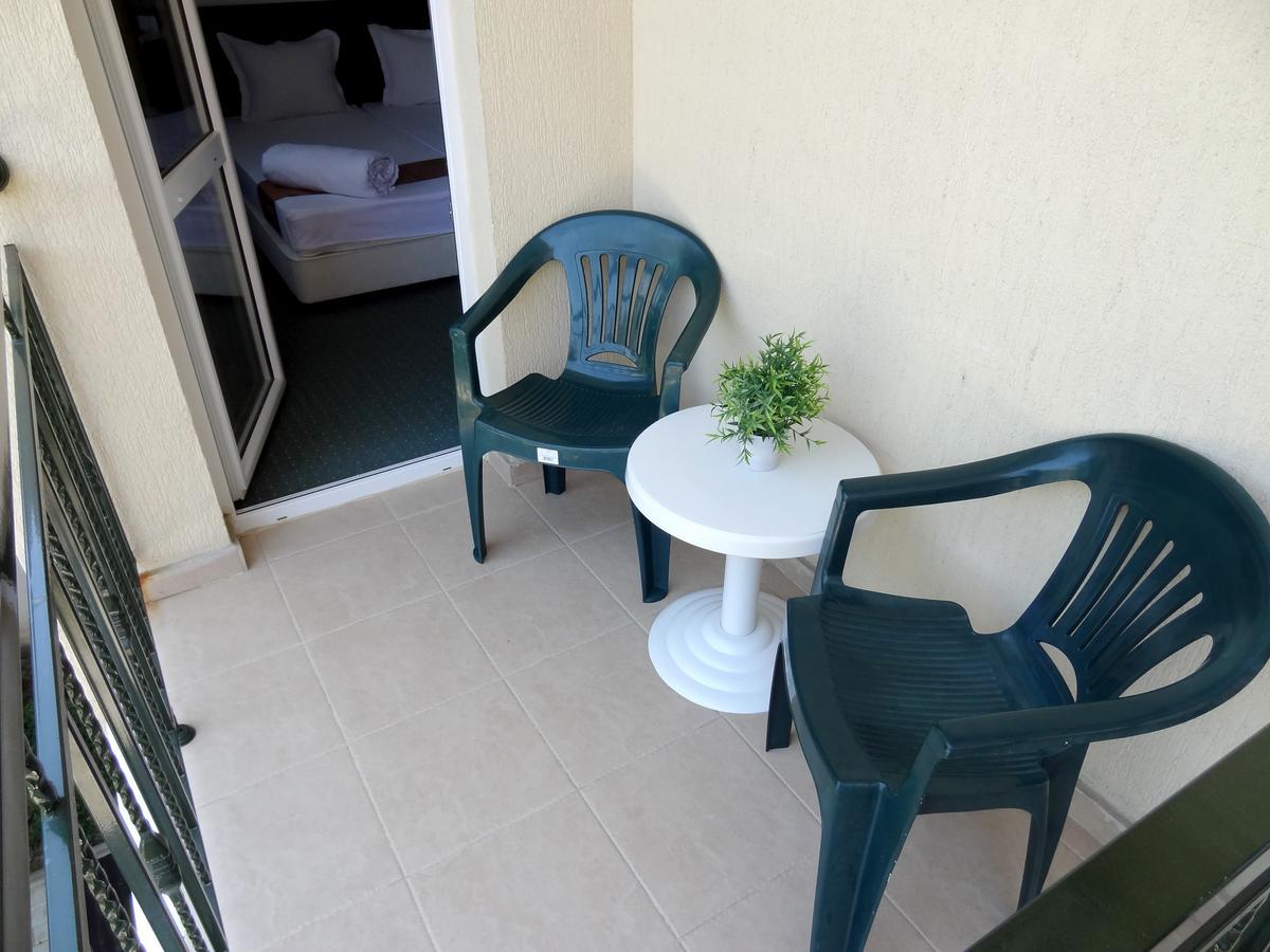 Family Нouse -Нotel Asai Ravda Exterior photo