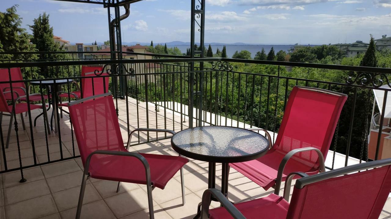 Family Нouse -Нotel Asai Ravda Exterior photo